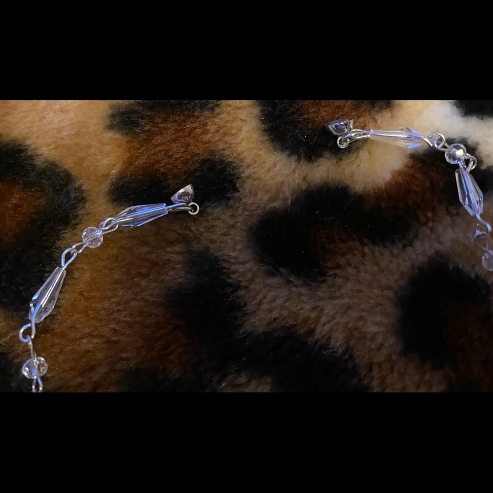 Clear Pendant - Picture 3 of 3